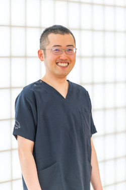 酒井　祐介先生